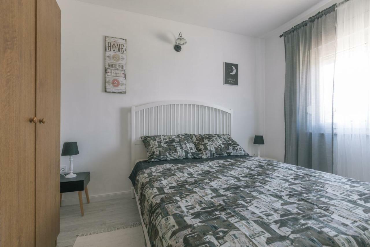 Апартаменты Hedon-Stone Стариград-Пакленица Экстерьер фото