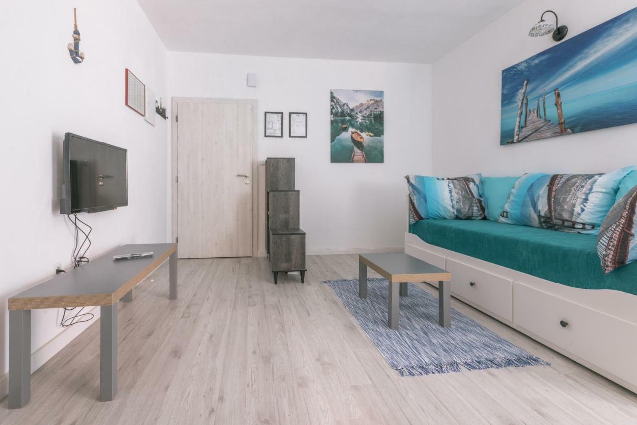 Апартаменты Hedon-Stone Стариград-Пакленица Экстерьер фото