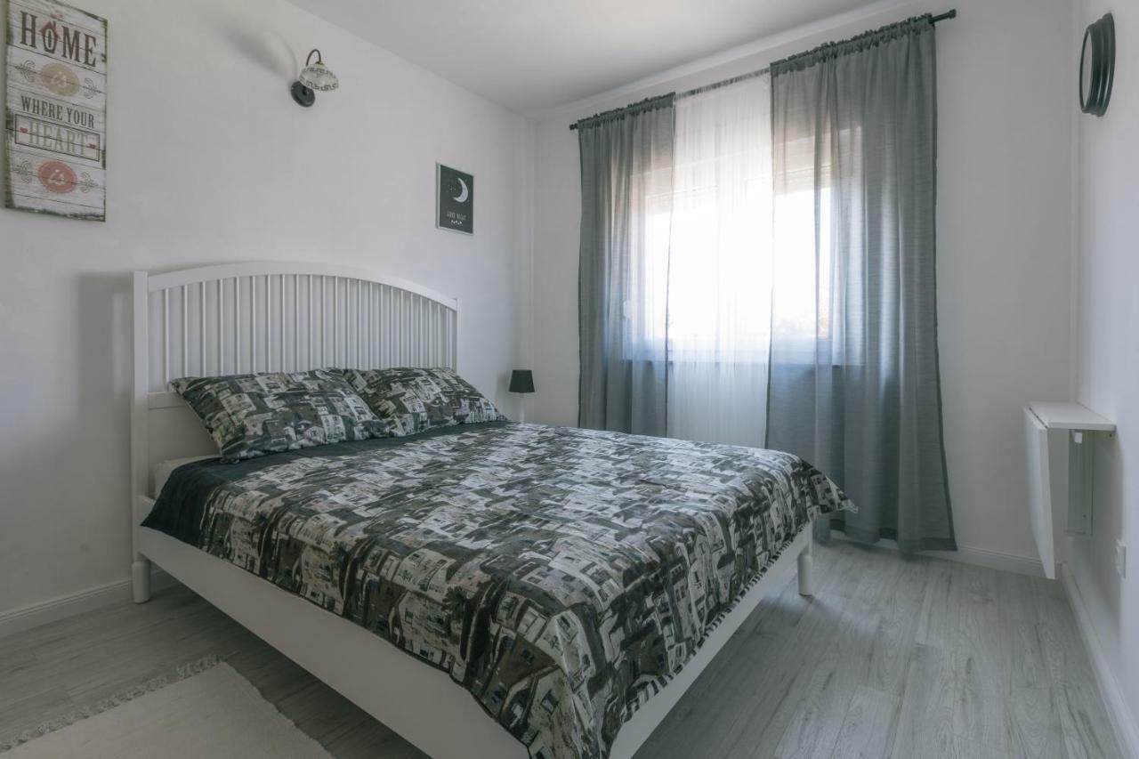Апартаменты Hedon-Stone Стариград-Пакленица Экстерьер фото