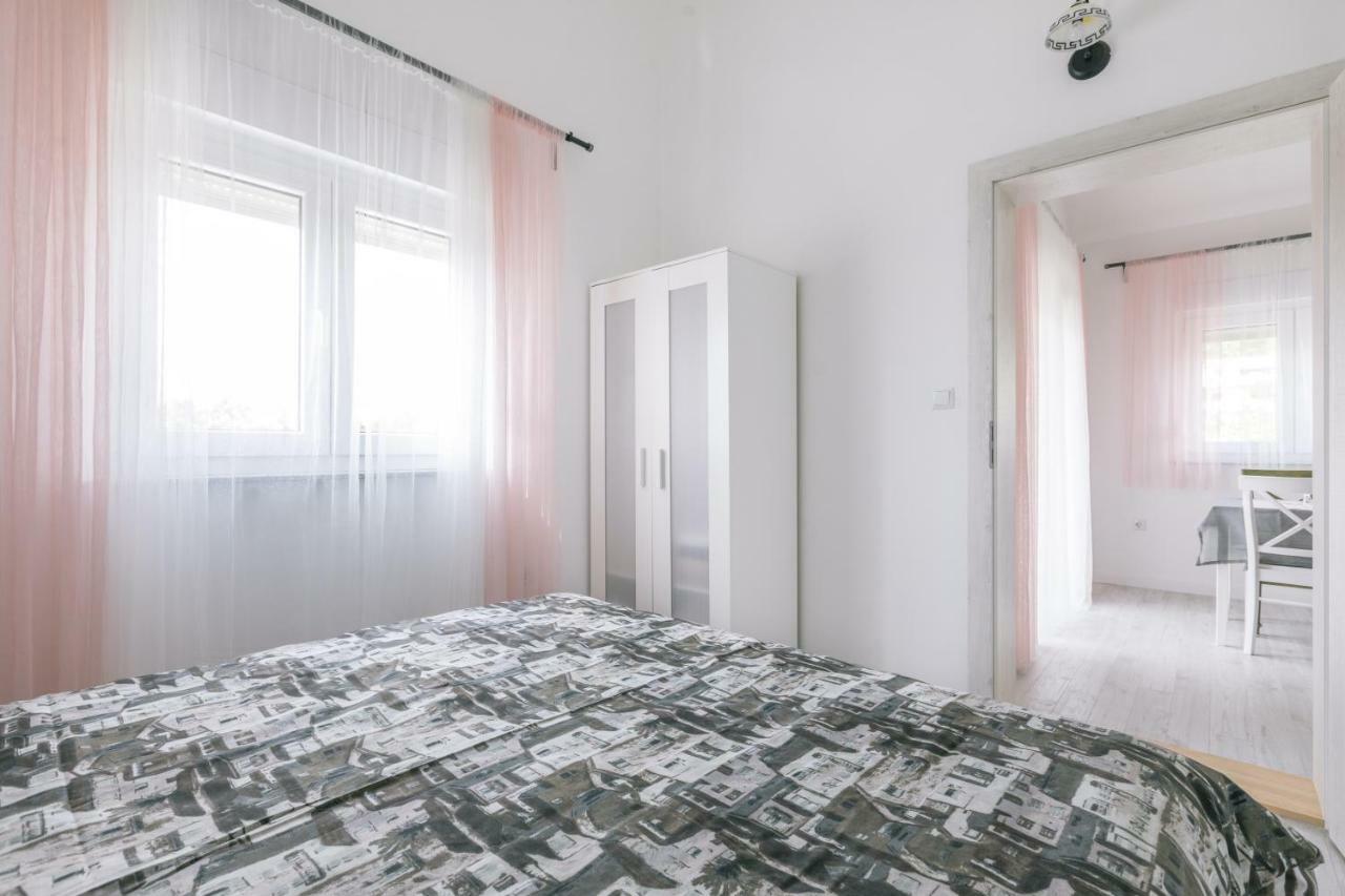 Апартаменты Hedon-Stone Стариград-Пакленица Экстерьер фото